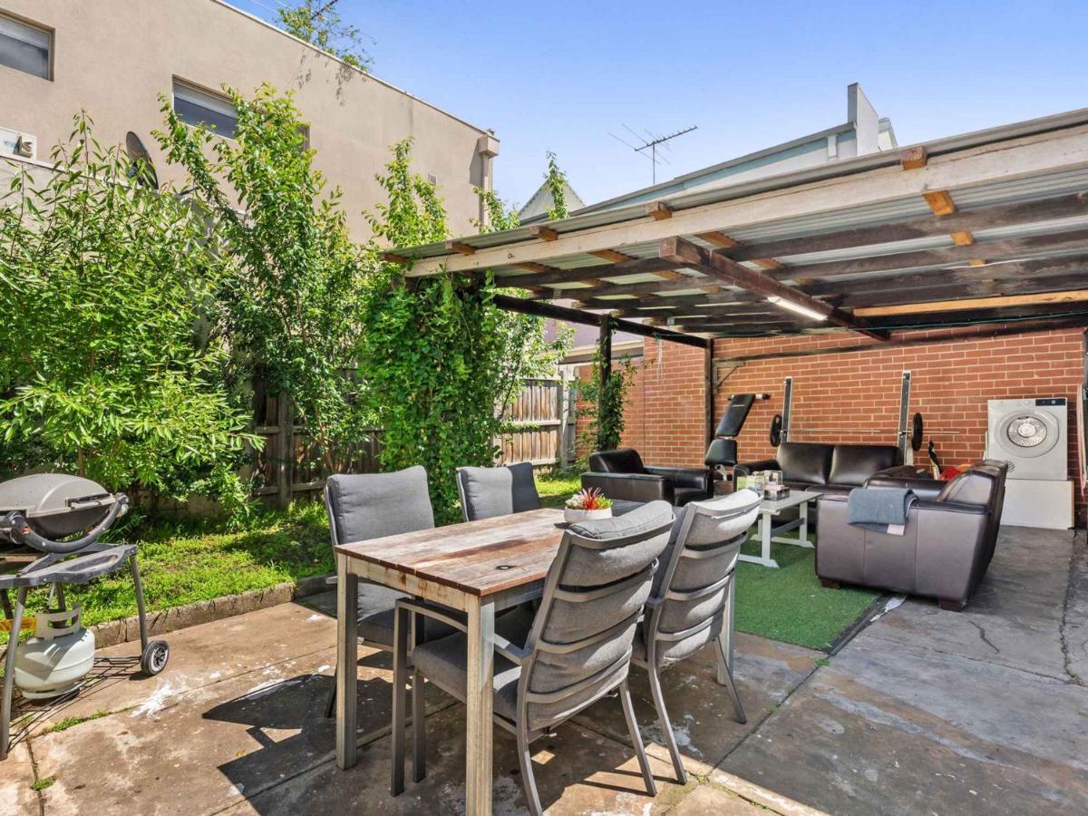 Walk To The Mcg & Aami Park - Free Late Checkout - Great Location & Backyard Villa Melbourne Dış mekan fotoğraf